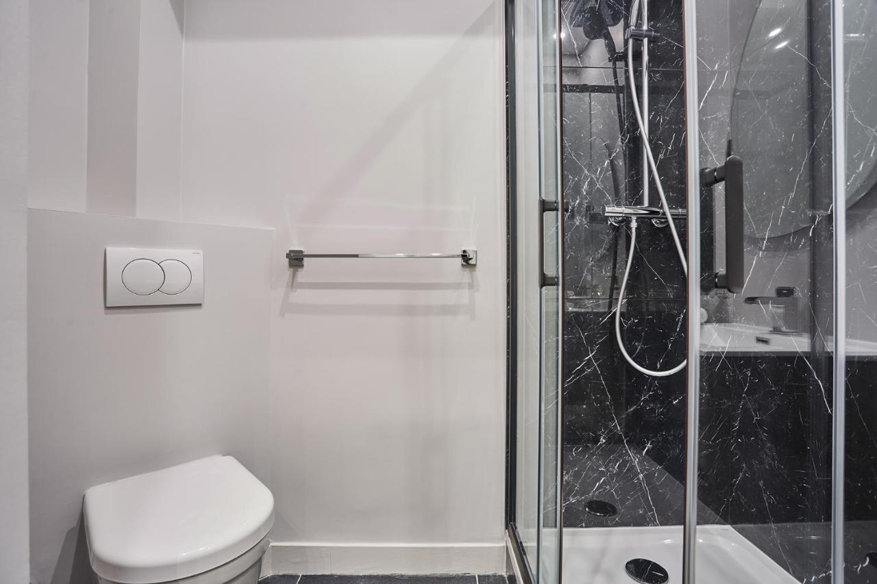 Residense Montmartre By Studio Prestige París Exterior foto